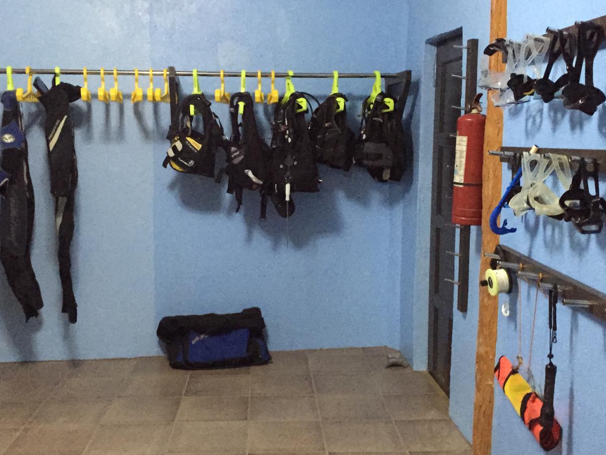 Cabilao Sunset Dive & Beach Resort Loon Exterior foto